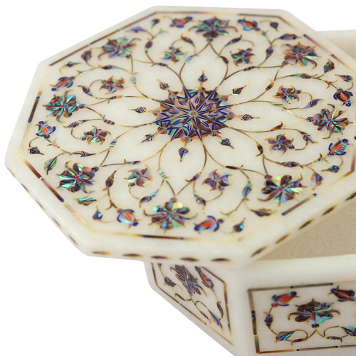 Jewelry Box For Memorable New Year Gift For Loved One